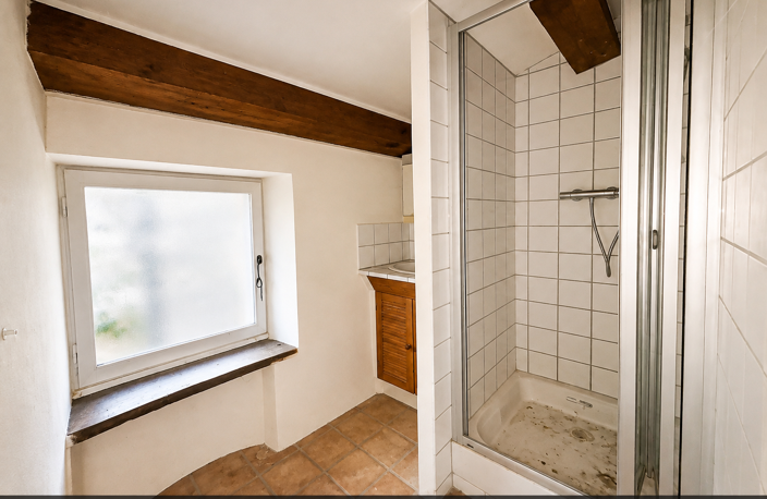 RÉGUSSE   CHARMANTE MAISON DE VILLAGE   IDÉAL PIED-À-TERRE O — photo 4