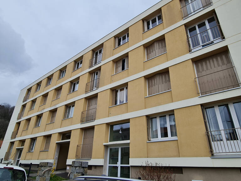 T2 - Parking et cave - Royat — photo 1