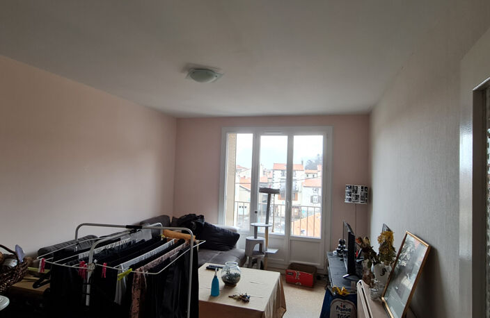 T2 - Parking et cave - Royat — photo 2