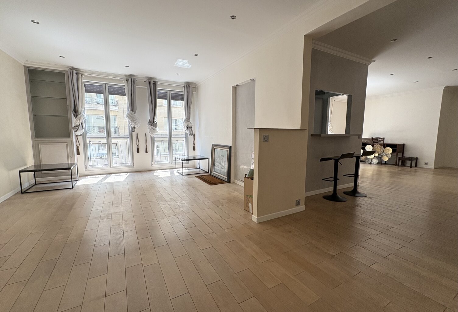 Avenue Paul Doumer – Appartement 5 pièces, 3 chambres, parking + une chambre de service — photo 1