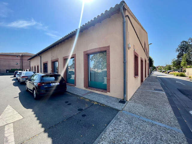 LOCAL PROFESSIONNEL / COMMERCIAL 77 M² ? BLAGNAC — photo du bien