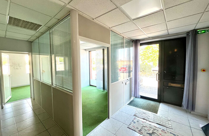 LOCAL PROFESSIONNEL / COMMERCIAL 77 M² ? BLAGNAC — photo 2