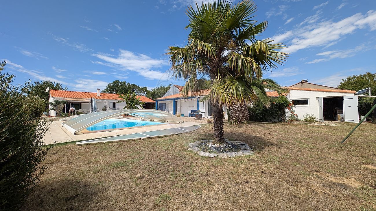 Villa / Maison  T7 à vendre Arvert 17530