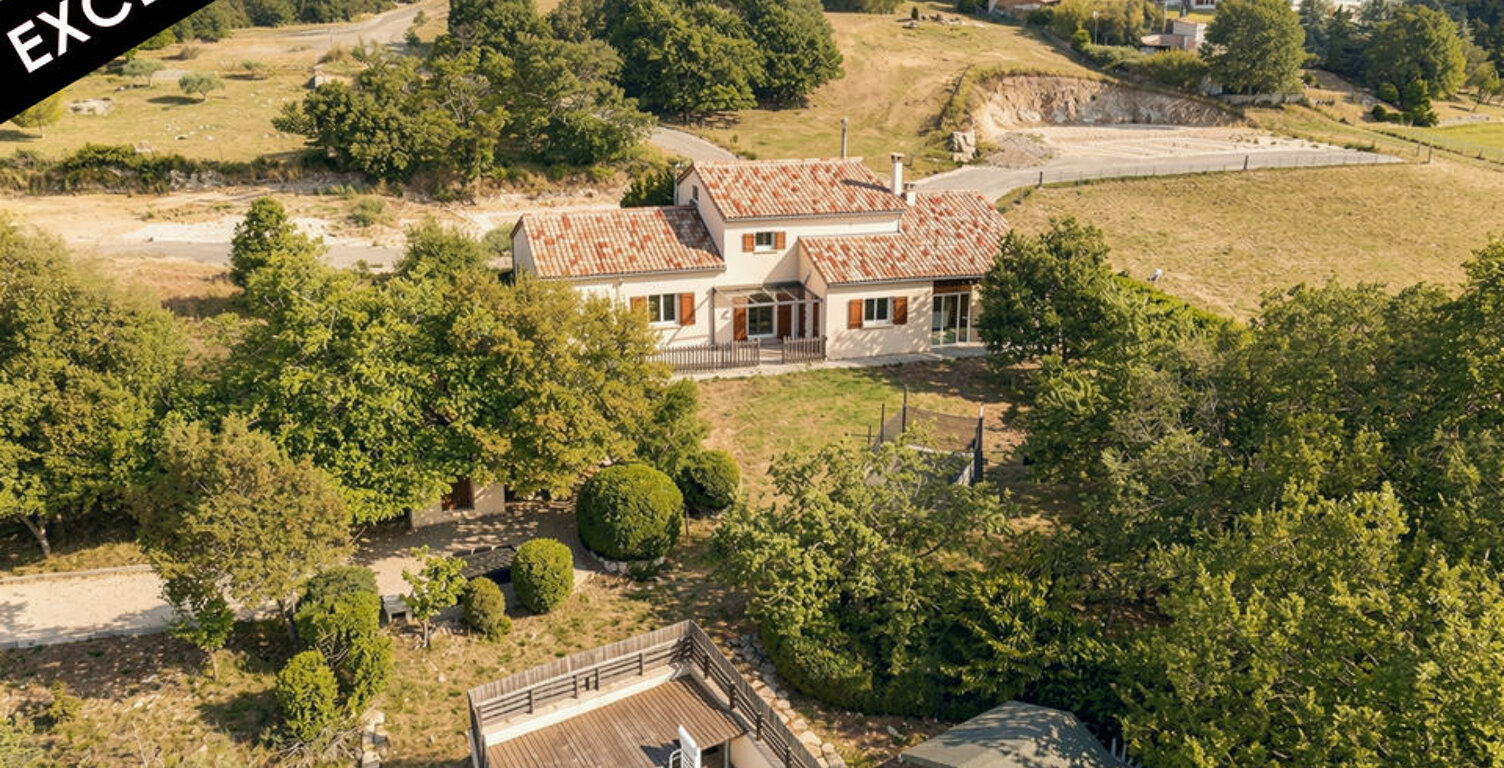 Maison de 150m² sur un terrain de 2200m² à LAVILLEDIEU — photo 1