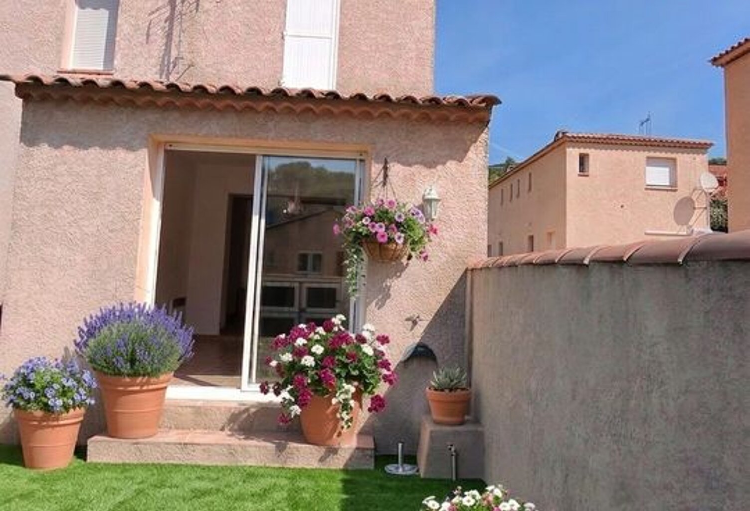 RARE sur Ensues LA REDONNE — photo 1