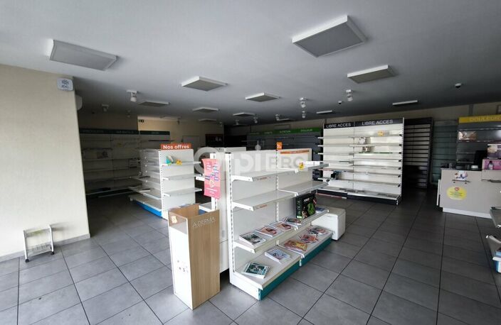 LOCAL COMMERCIAL A LOUER — photo 3