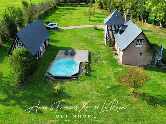 Maison de charme de 100 M2, 5 pièces 3 chambres avec une piscine et annexe sur un terrain de 4700 M2 à BONNEVILLE LA LOUVET (14) — photo du bien