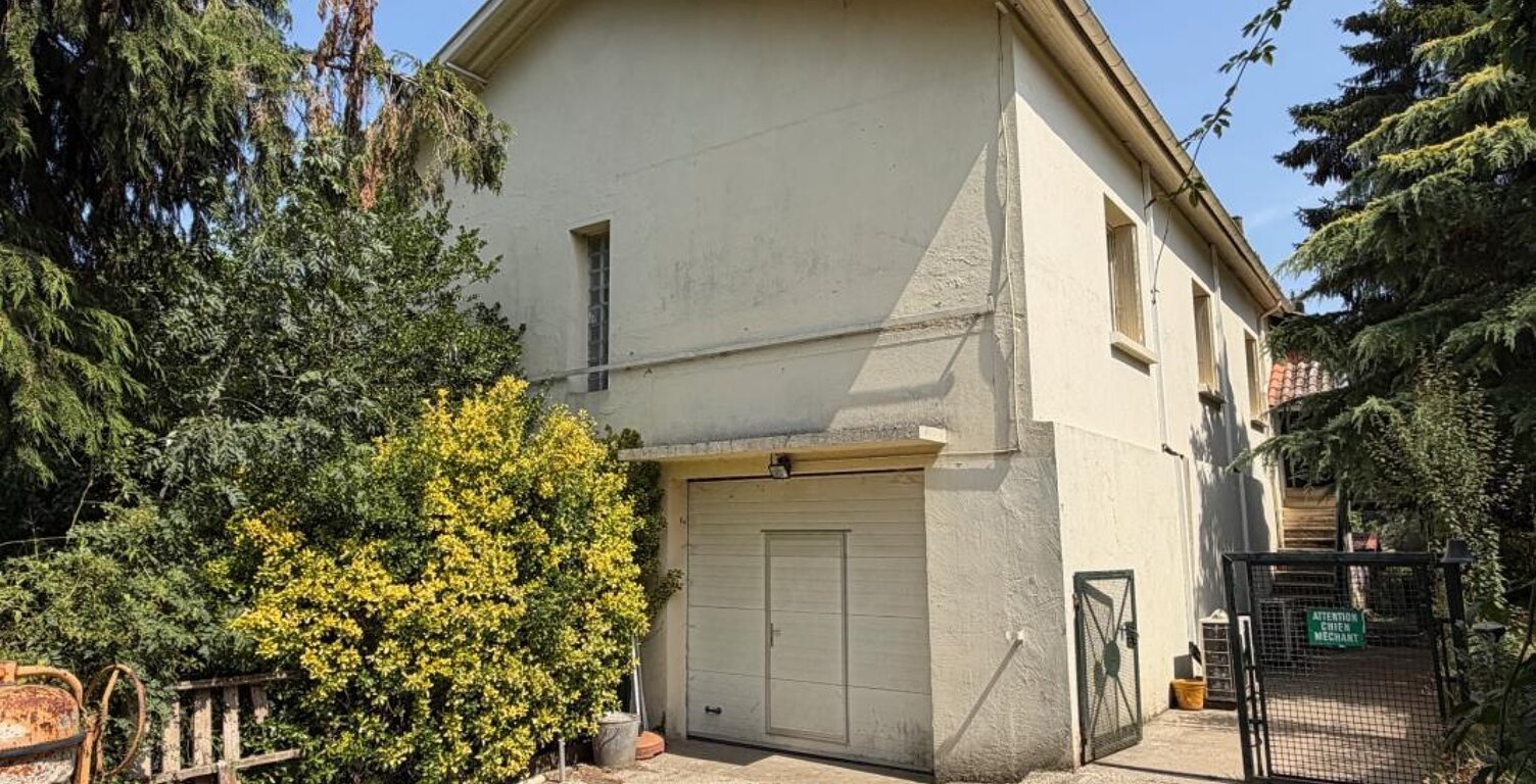 MAISON 9 PIECES 200 m2 - DEPENDANCES — photo 1