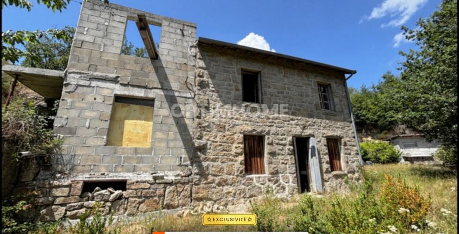 Maison à finir de rénover à ROYERE DE VASSIVIERE (23) — photo 1