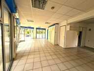 Emplacement N°1 — Local professionnel / Bureau de 67 m² avec double vitrine  Boulevard Victor Hugo à louer DIGNE LES BAINS (04) — photo 4