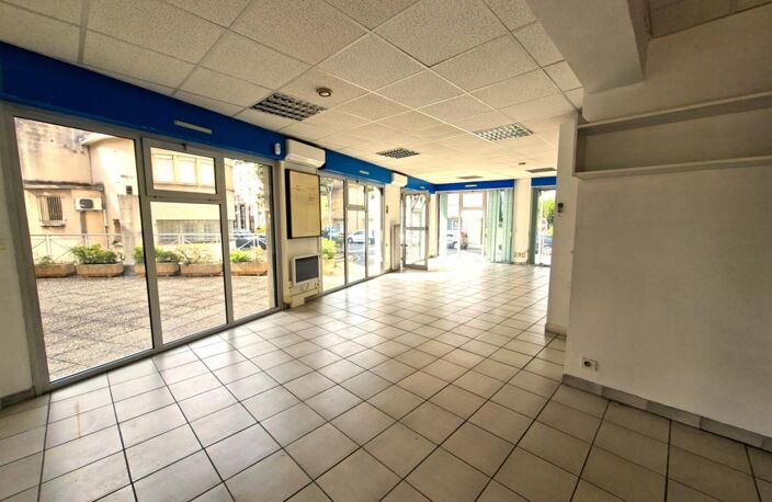 Emplacement N°1 — Local professionnel / Bureau de 67 m² avec double vitrine  Boulevard Victor Hugo à louer DIGNE LES BAINS (04) — photo 5