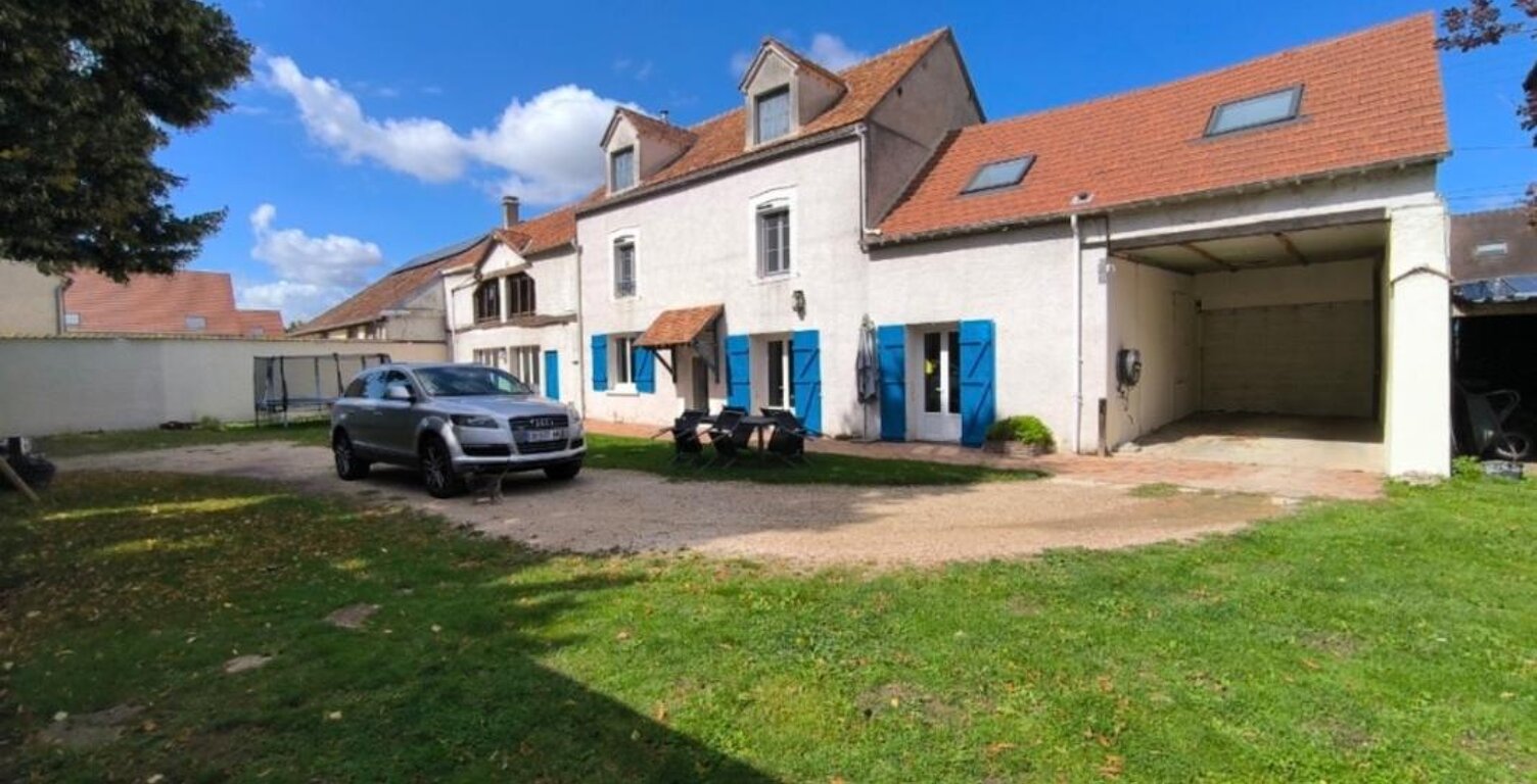 Maison10 pièces, 337 m2 — photo 1