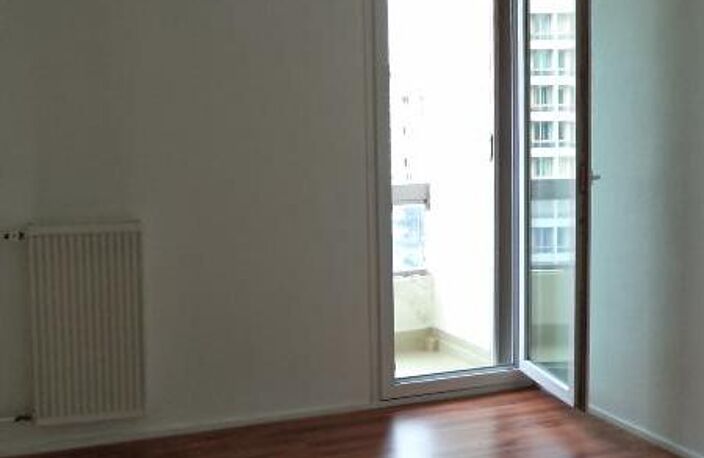 T3 — photo 3