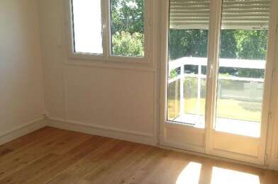 Appartement 3 pièces 830 €