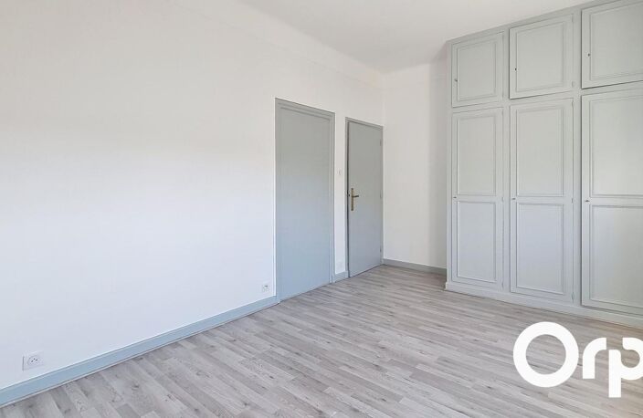   Appartement T4 avec jardin, garage et cave à louer – Saint-Flour — photo 4