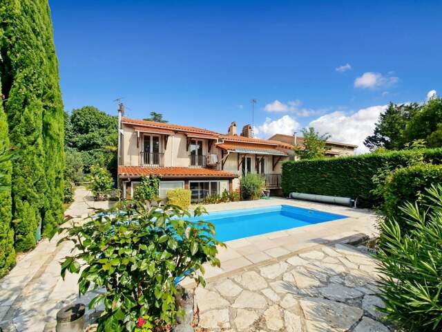 Maison Familliale à vendre — photo du bien