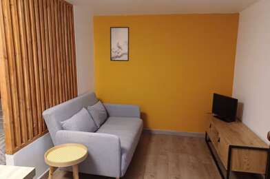 Appartement 1 pièces 830 €