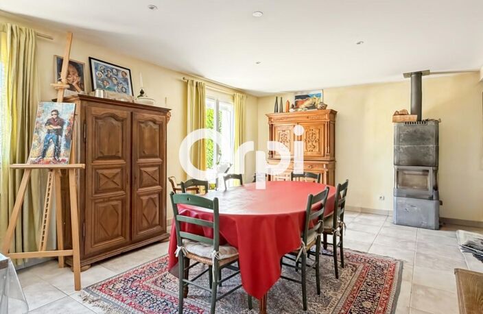 Saint-Symphorien-sur-Coise : Villa familiale de 152 m² avec jardin à 5 minutes à pied du centre — photo 5