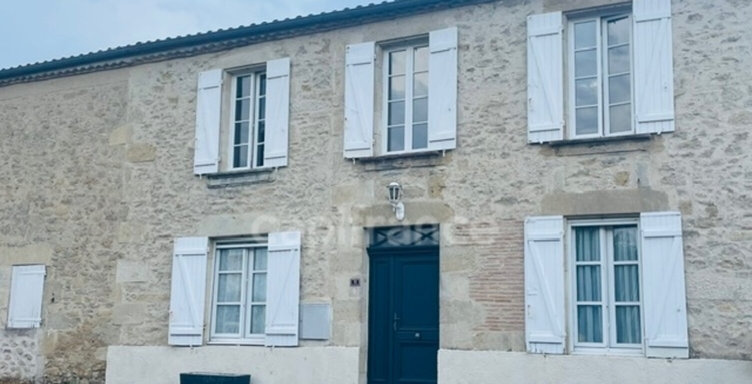 Maison en pierre - 4 chambres - jardin clos - garage - dépendances — photo 1