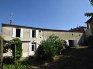 Maison en pierre - 4 chambres - jardin clos - garage - dépendances — photo 2