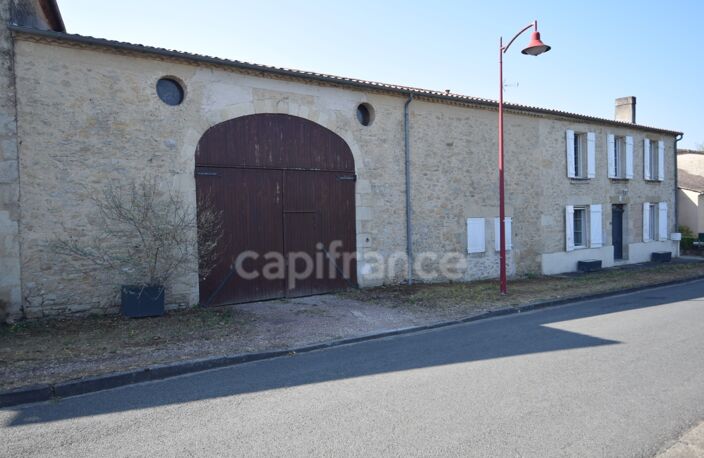 Maison en pierre - 4 chambres - jardin clos - garage - dépendances — photo 3