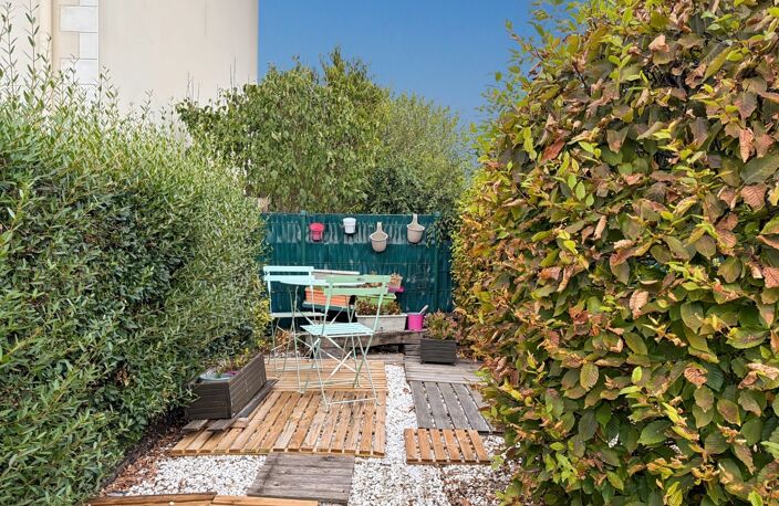MAISON DE PLAIN-PIED - 84 m² - JARDIN INTIMISTE — photo 4