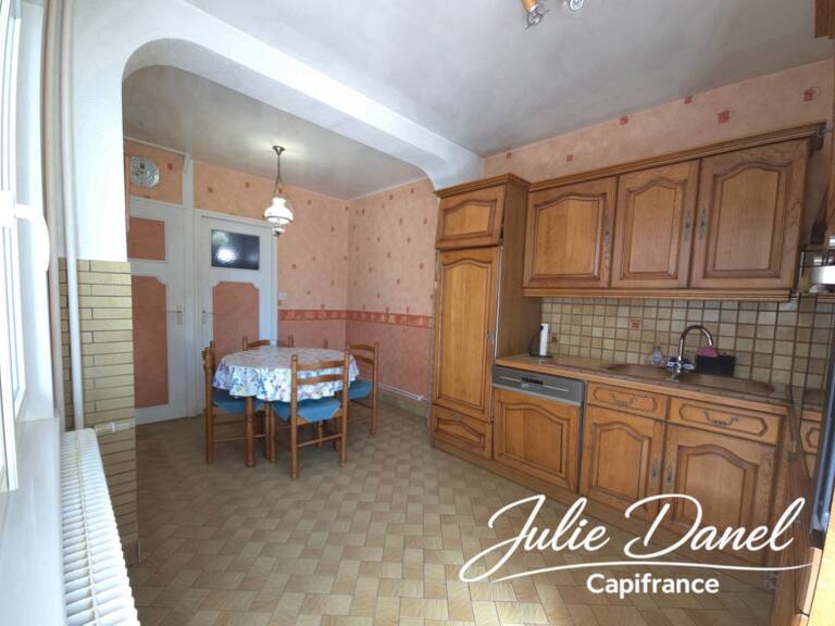 Maison 3 chambres avec jardin et garage — photo 1