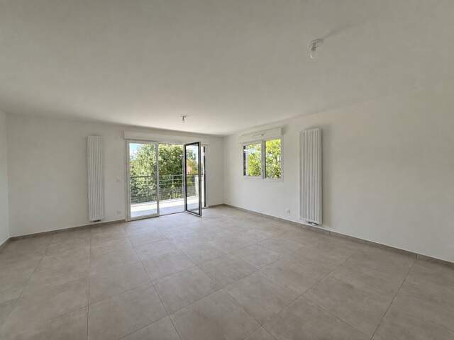 À vendre – Appartement T4 de 82,90 m² au 3ᵉ étage à Reignier-Ésery (74) — photo du bien