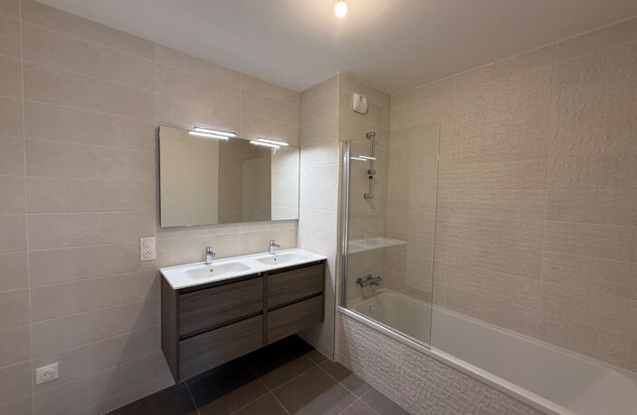 À vendre – Appartement T3 de 67,50 m² au 2ᵉ étage à Reignier-Ésery (74) — photo 4