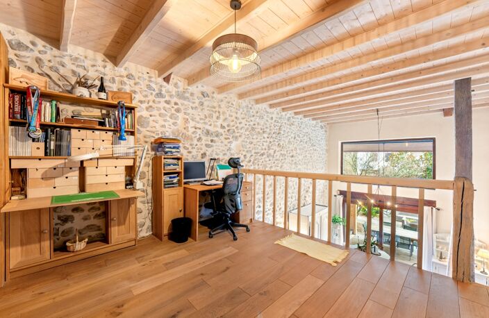 À VENDRE – Charmante ferme rénovée avec gîte indépendant et grange – Prévessin-Moëns — photo 5
