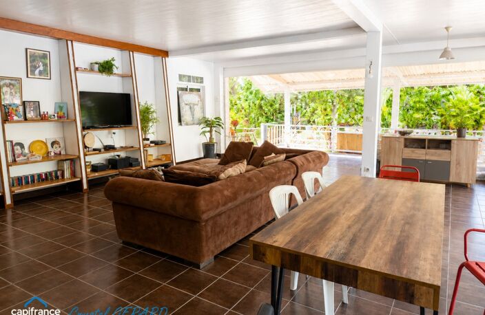 BELLE TERRE – PROPRIÉTÉ SUR PLUS D’1 HECTARE AVEC PISCINE — photo 3