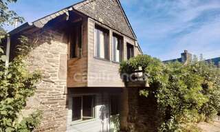 Maison 10 Pièces 234 m² à vendre à Berrien (29690)