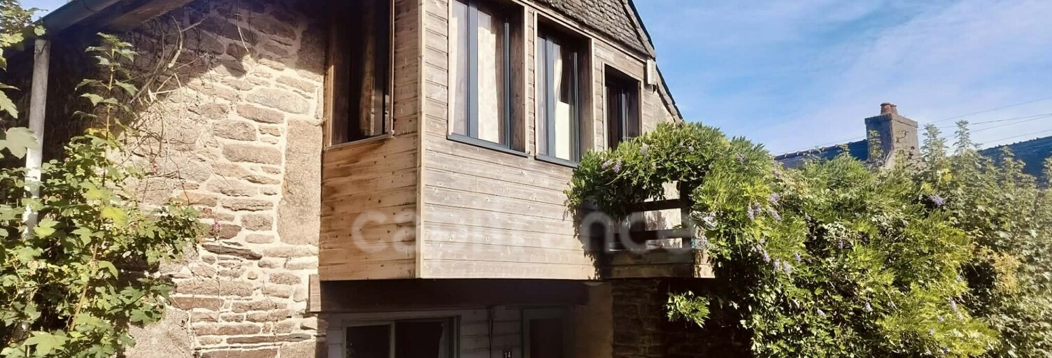 Maison 10 Pièces 234 m² à vendre à Berrien (29690)