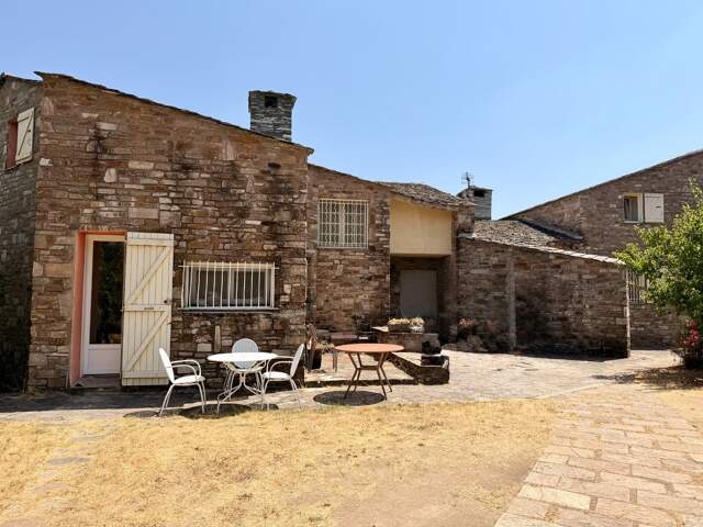 CASANOVA (20) Ensemble immobilier de 4 appartements — photo du bien