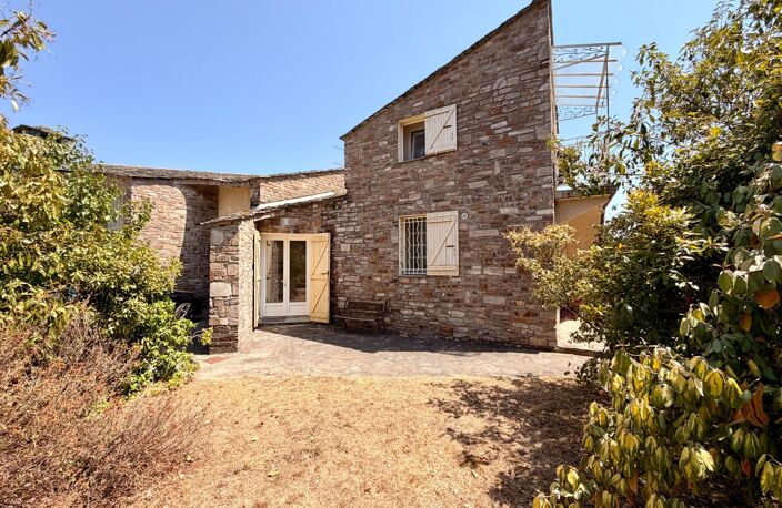 CASANOVA (20) Ensemble immobilier de 4 appartements — photo 2