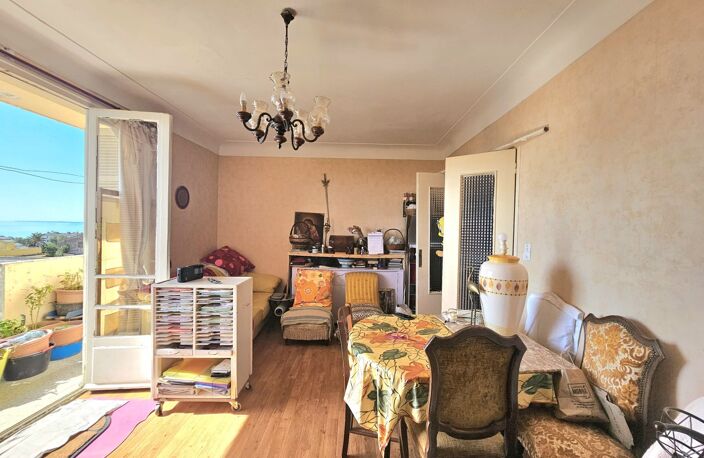 Appartement T3 de 73 m2, cave, balcon, vue mer à BASTIA (HAUTE CORSE) — photo 3