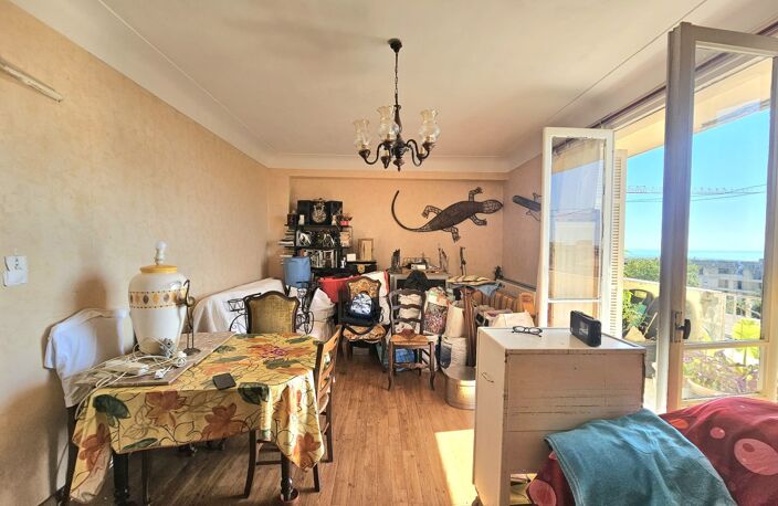 Appartement T3 de 73 m2, cave, balcon, vue mer à BASTIA (HAUTE CORSE) — photo 4