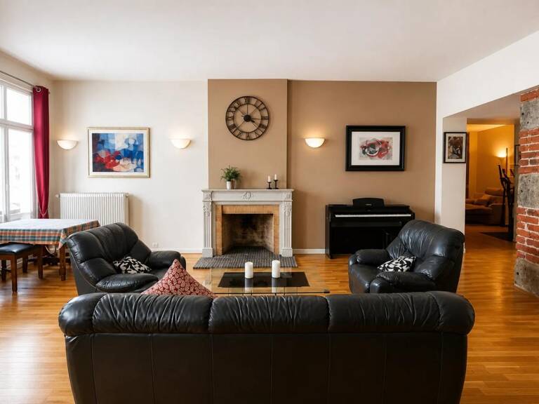 Appartement de 8 pièces de 206 m² à Saint-Étienne — photo 1