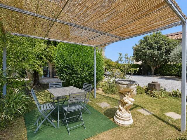 Maison de 4 pièces de 118 m² à Connaux — photo du bien