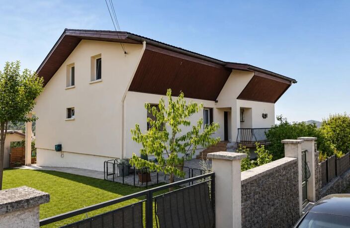 Maison de 280 m² à Perrigny — photo 2