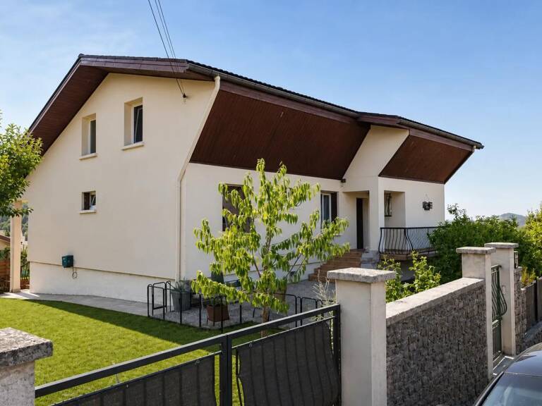 Maison de 280 m² à Perrigny — photo 1