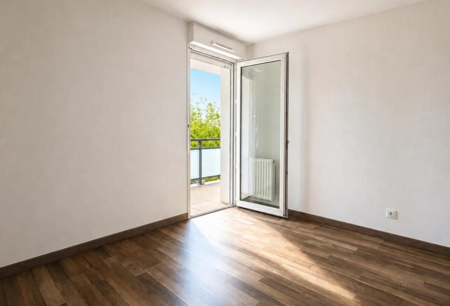 TOURS NORD - Appart T3 récent avec terrasse ascenseur et parking — photo 1