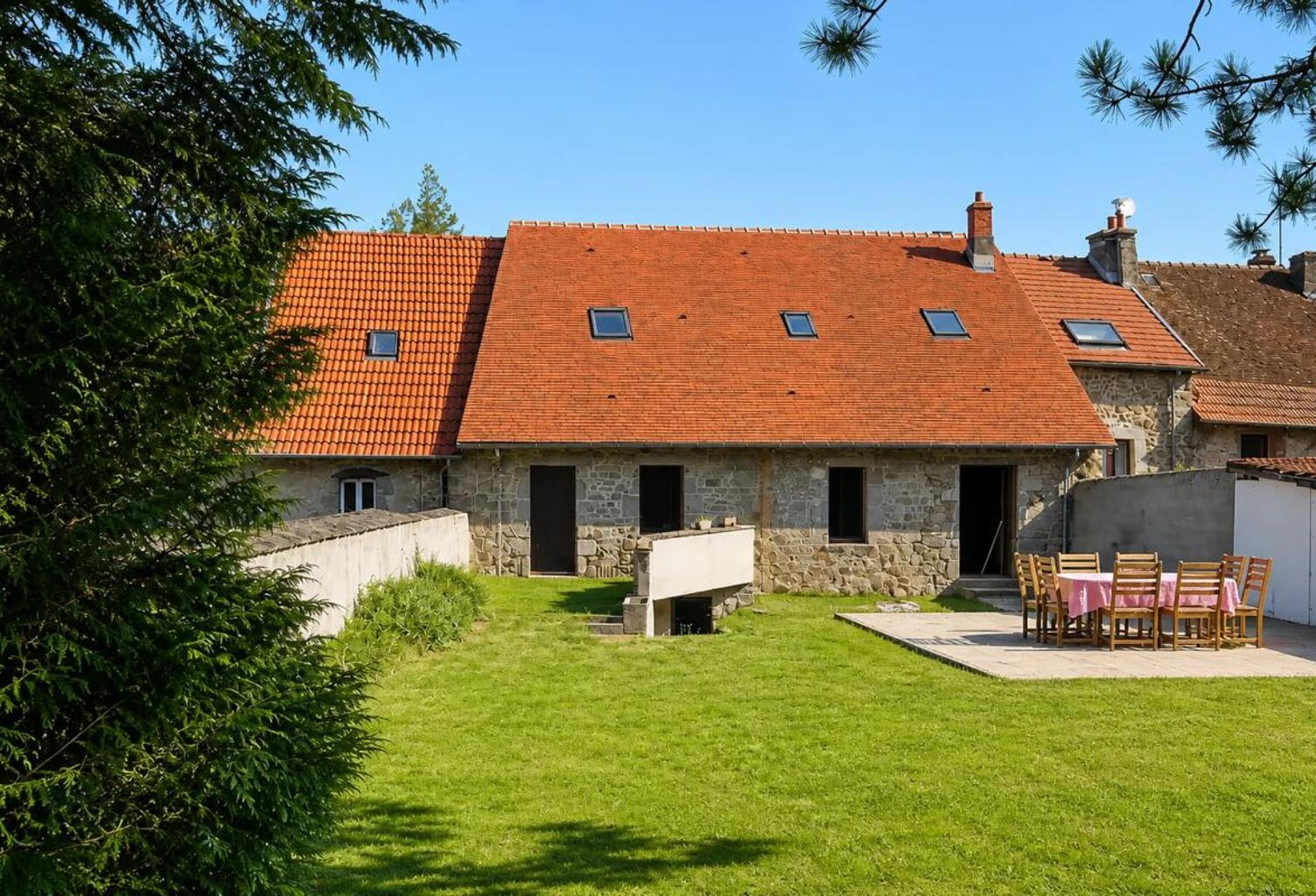 Maison de 4 pièces de 185 m² à Bellegarde-en-Marche — photo 1