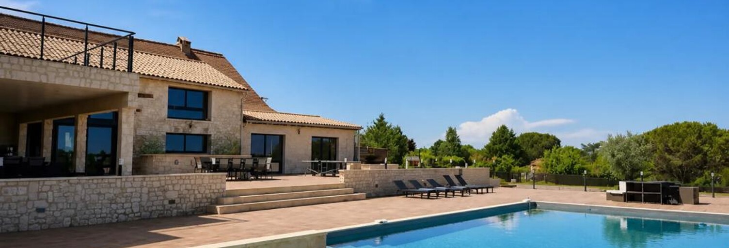 Maison 9 Pièces 650 m² à vendre à Saint-Nexans (24520)