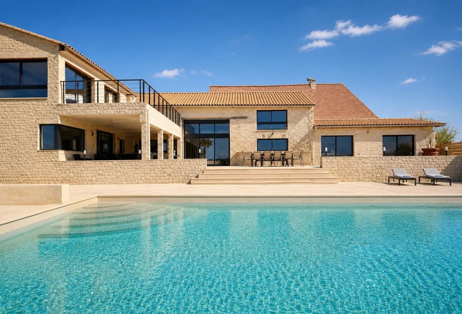 Villa de 12 pièces de 650 m² à Saint-Nexans — photo 1