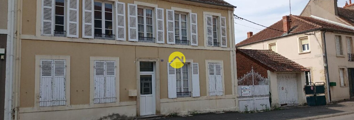 Maison 5 Pièces 202 m² à vendre à Lurcy-Lévis (03320)