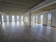 BUREAUX 149,50 M2 + 36 M2 TERRASSE / ZE BUREAU 2 — photo 3