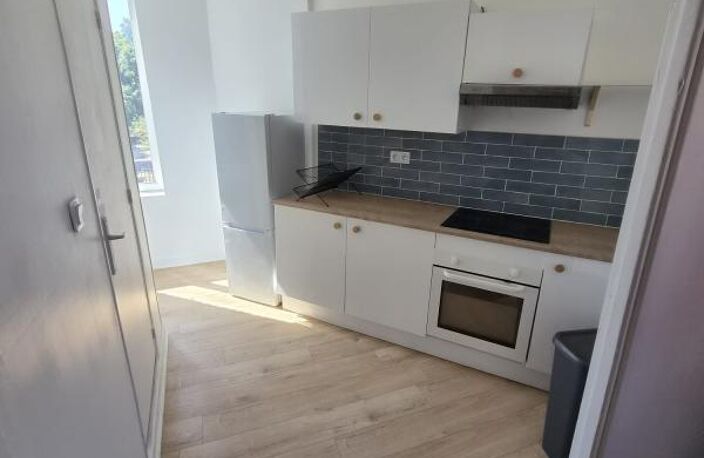 F2 meublé 40m2 refait à neuf - rue de Mouvaux — photo 3