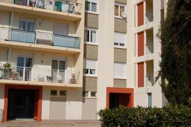 Appartement 3 pièces 560 €