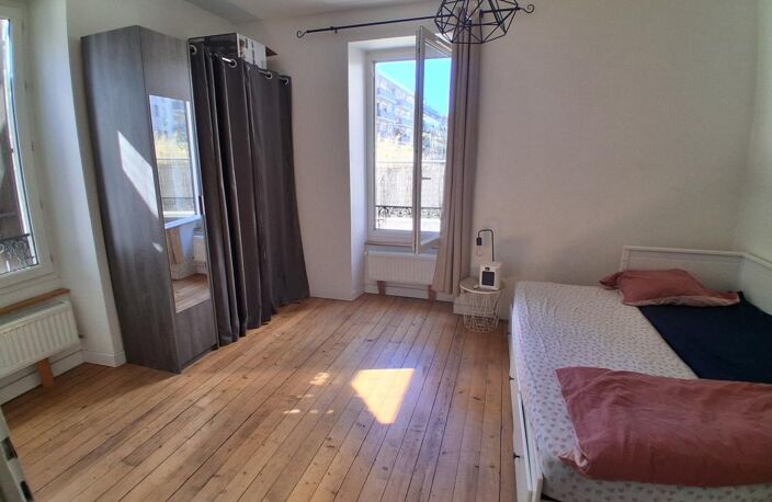 Appartement T3 meublé proche gare À Louer — photo 5